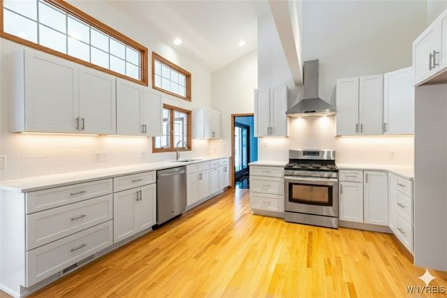 4075 Ransom Road, Clarence, NY 14031