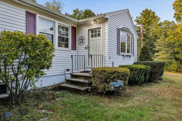 30 Whippoorwill Drive, Newton, NH 03858