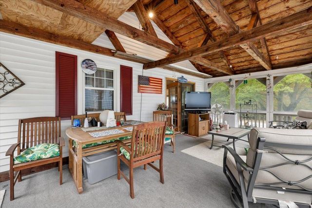 30 Whippoorwill Drive, Newton, NH 03858