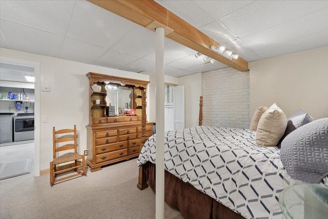 30 Whippoorwill Drive, Newton, NH 03858