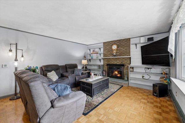30 Whippoorwill Drive, Newton, NH 03858
