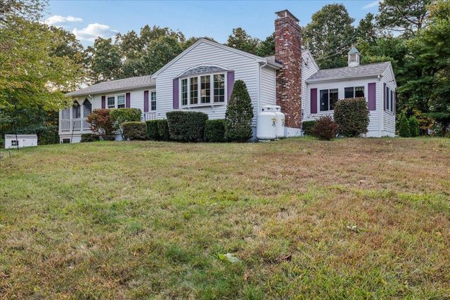 30 Whippoorwill Drive, Newton, NH 03858