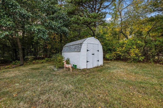 30 Whippoorwill Drive, Newton, NH 03858