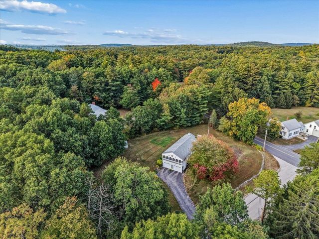 30 Whippoorwill Drive, Newton, NH 03858
