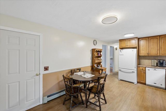 30 Whippoorwill Drive, Newton, NH 03858