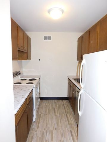 1105 Massachusetts Ave 9D, Cambridge, MA 02138