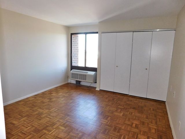 1105 Massachusetts Ave 9D, Cambridge, MA 02138