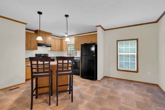 155 Troxler Rd, Wartrace, TN 37183