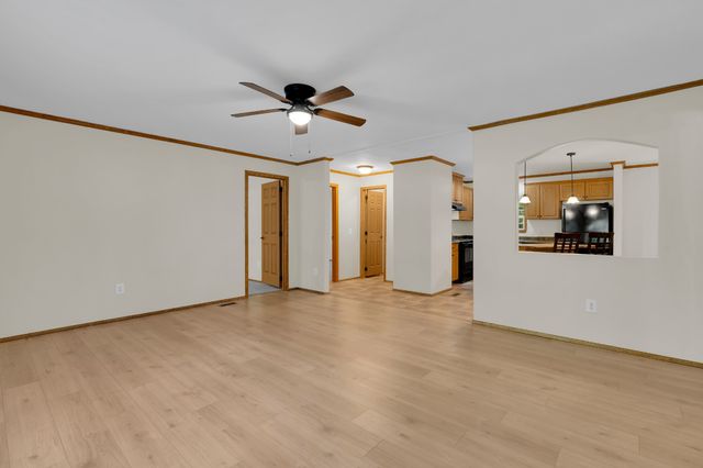 155 Troxler Rd, Wartrace, TN 37183