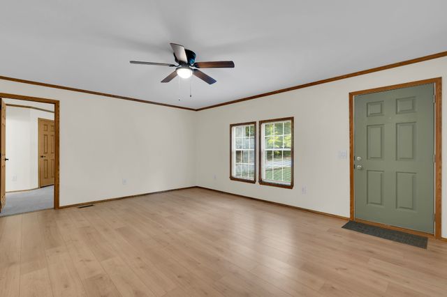 155 Troxler Rd, Wartrace, TN 37183