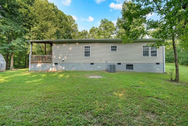 155 Troxler Rd, Wartrace, TN 37183