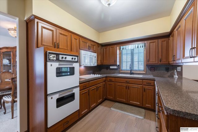 10254 Browne Street, Omaha, NE 68134