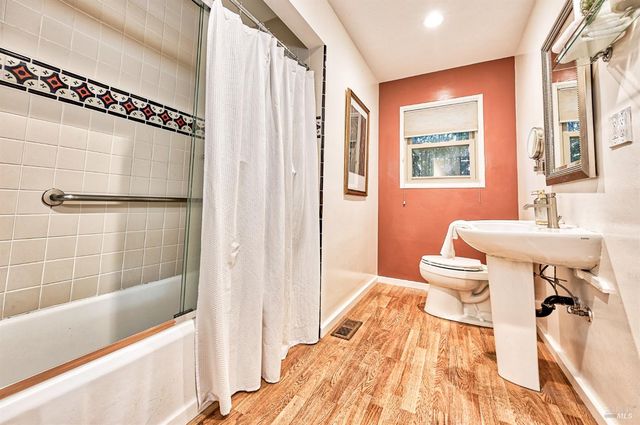 115 Sherman St, Healdsburg, CA 95448