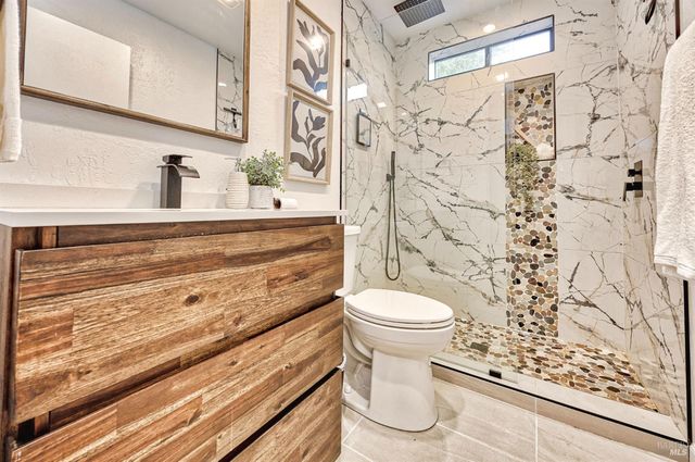 115 Sherman St, Healdsburg, CA 95448