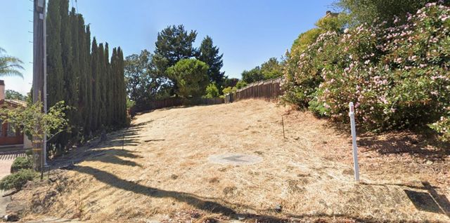 3923 Lakemead Way, Redwood City, CA 94062