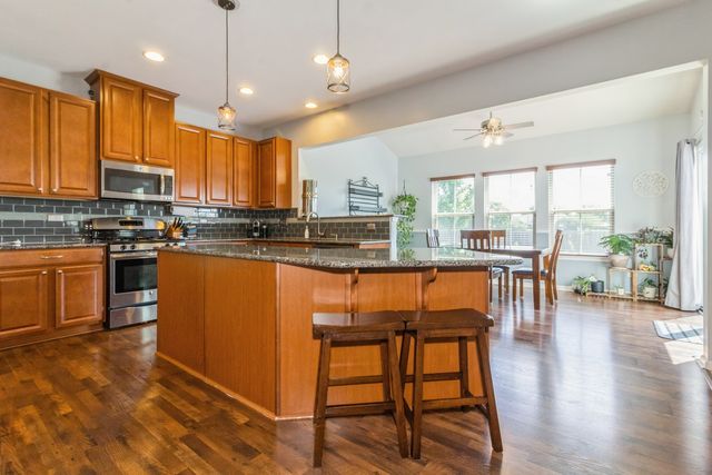 16513 Lewood Drive, Plainfield, IL 60586