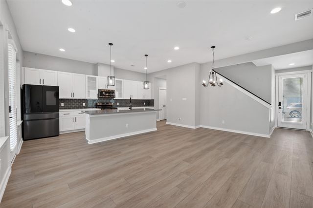 8458 Berry Green Lane, Houston, TX 77022