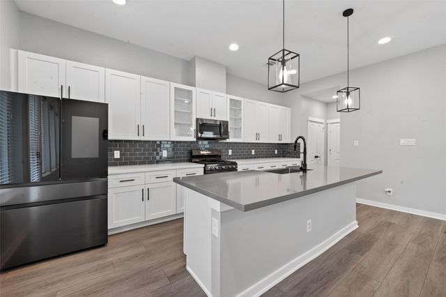 8458 Berry Green Lane, Houston, TX 77022