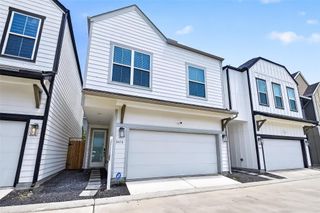 8458 Berry Green Lane, Houston, TX 77022