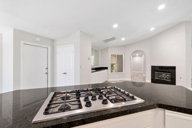 39495 Regency Way, Palm Desert, CA 92211