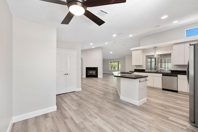 39495 Regency Way, Palm Desert, CA 92211