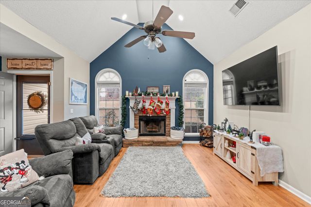 205 Hidden Brook Trail, Newnan, GA 30263