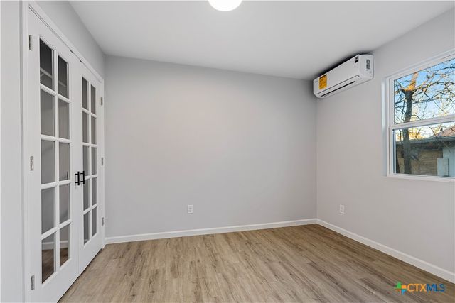 263 S Grape Avenue, New Braunfels, TX 78130