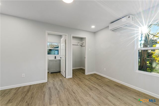 263 S Grape Avenue, New Braunfels, TX 78130