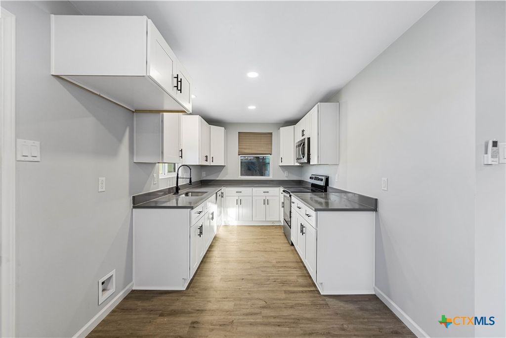 263 S Grape Avenue, New Braunfels, TX 78130