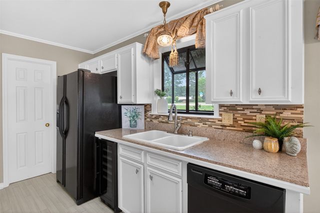 5726 Marina Bay Drive, Shreveport, LA 71119