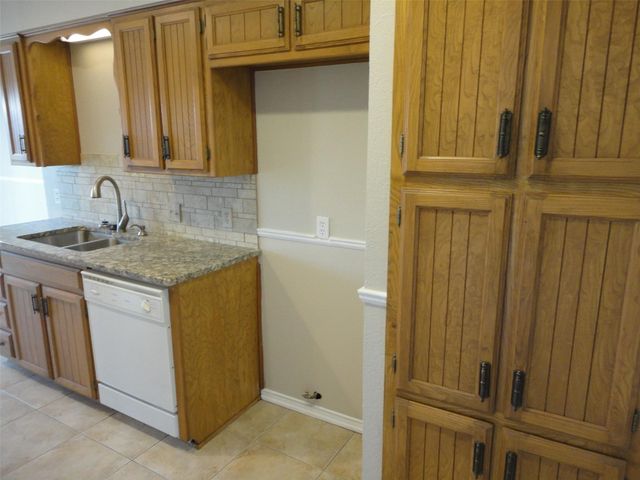 7517 Cimarron Drive, North Richland Hills, TX 76182