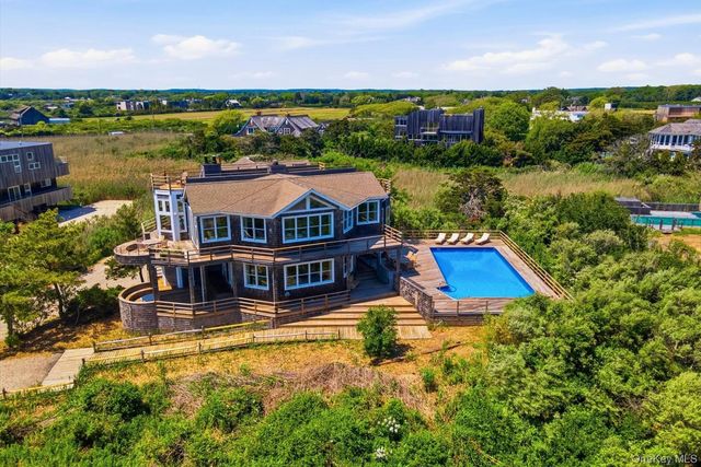 137 Sandune Court, Sagaponack, NY 11962