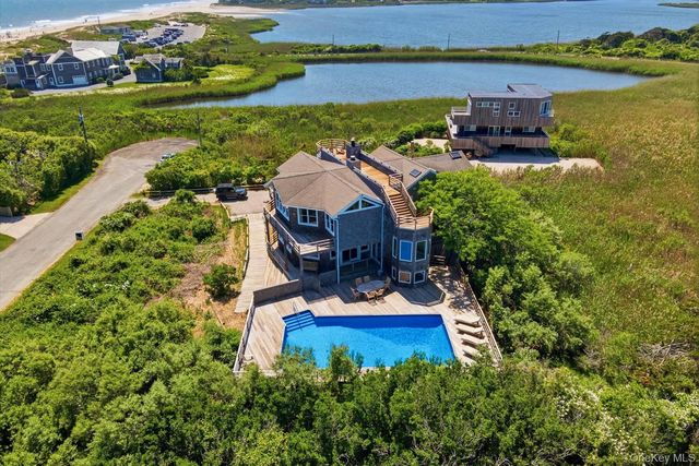 137 Sandune Court, Sagaponack, NY 11962