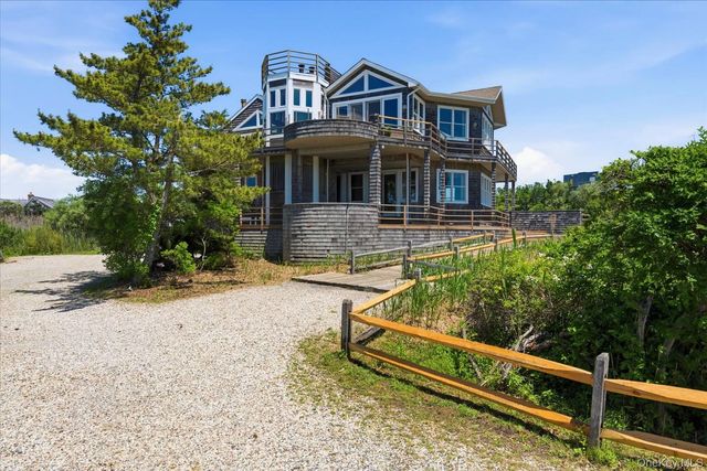 137 Sandune Court, Sagaponack, NY 11962