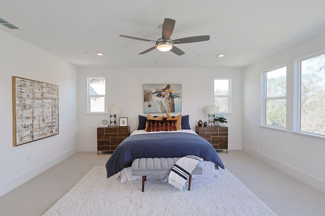 5738 Golden Pond Dr, Rocklin, CA 95677