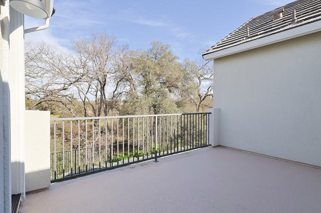 5738 Golden Pond Dr, Rocklin, CA 95677