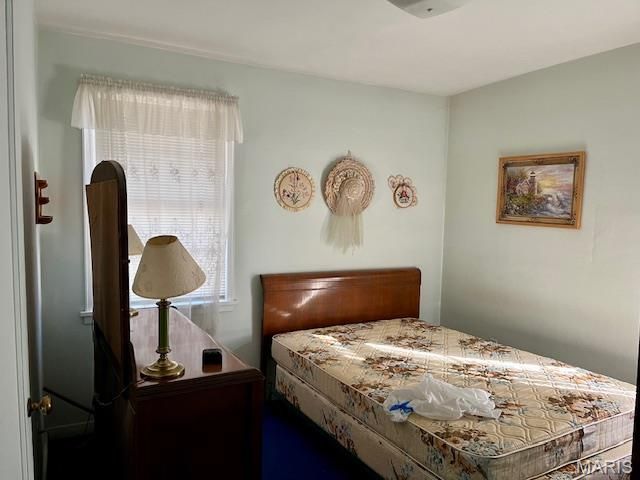 1908 Korando Avenue, Overland, MO 63114