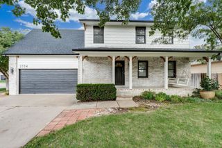 2134 N Parkdale Ct, Wichita, KS 67212