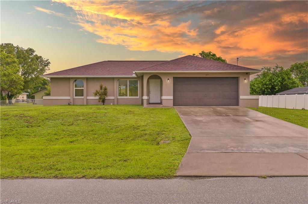 223 SW 31st TER, Cape Coral, FL 33914