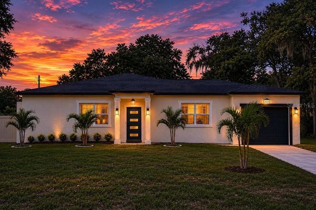 108 MISSION HILLS AVENUE, Tampa, FL 33617