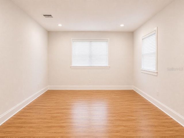 108 MISSION HILLS AVENUE, Tampa, FL 33617