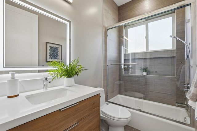10536 S Tantau Avenue, Cupertino, CA 95014