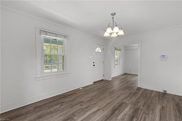 21 Burtis ST, Portsmouth, VA 23702