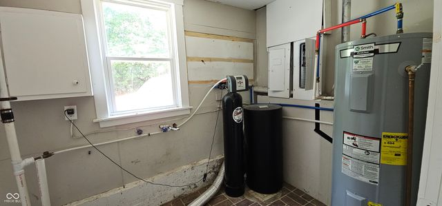 2630 W 200 S, Columbus, IN 47201