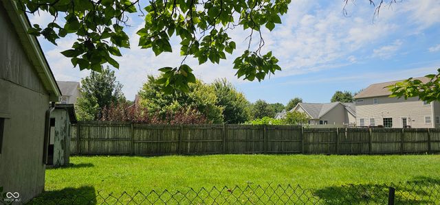 2630 W 200 S, Columbus, IN 47201