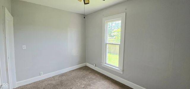 2630 W 200 S, Columbus, IN 47201