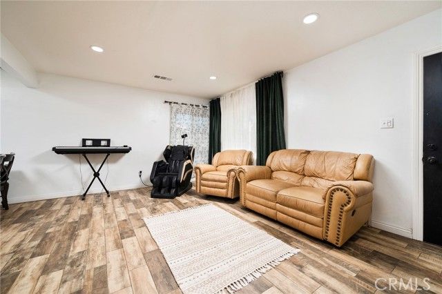 17844 Owen, Fontana, CA 92335