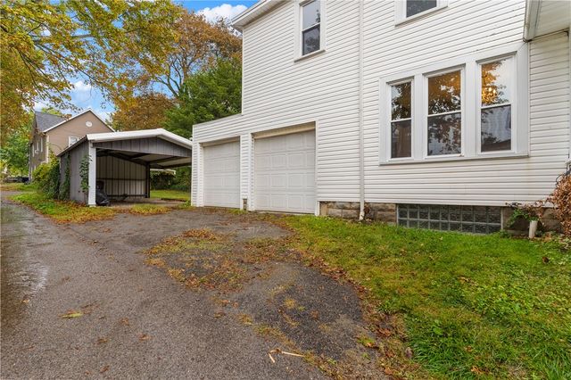 895 Alcoma St, Sharon, PA 16146