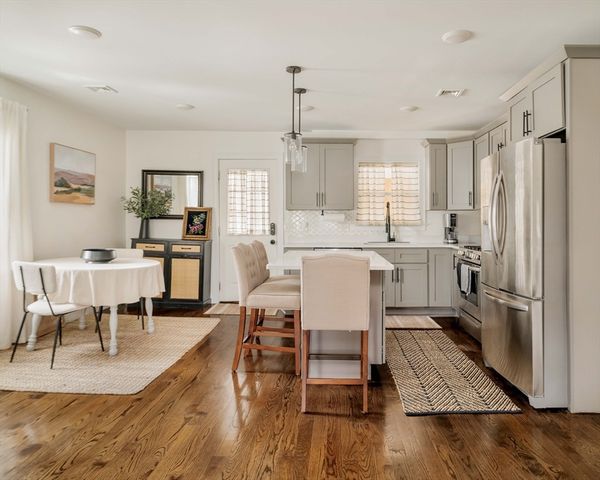 3 Conn St 3, Woburn, MA 01801