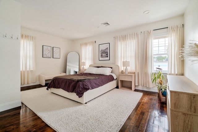 3 Conn St 3, Woburn, MA 01801